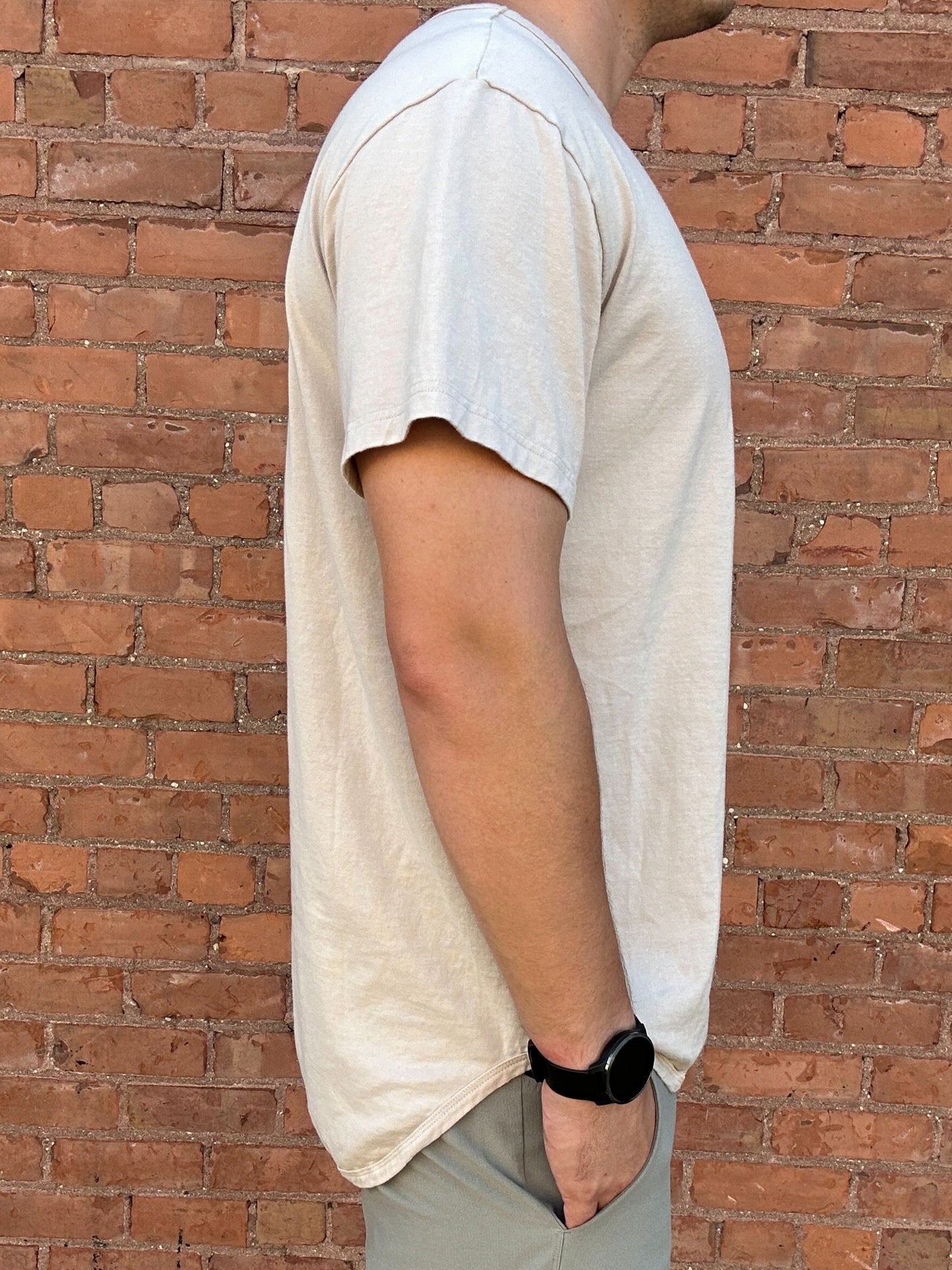 Men's Essential Round Neck Tee